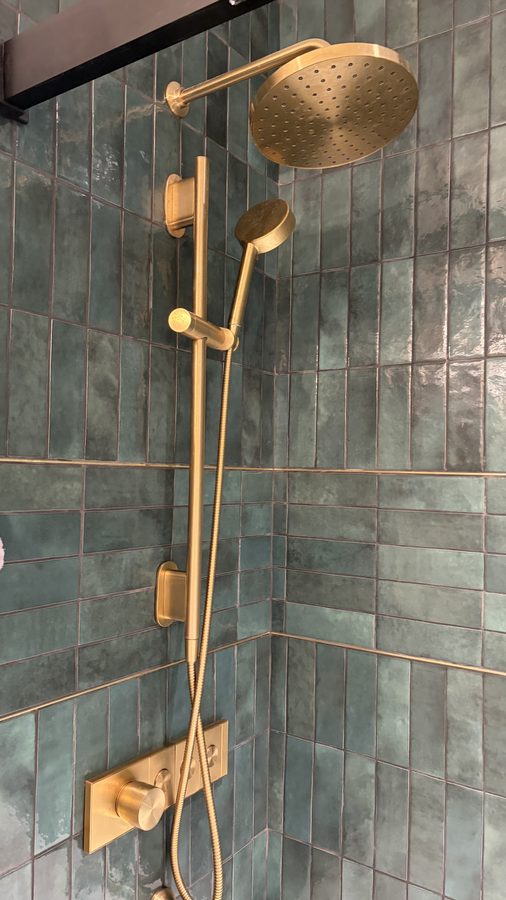 Glendale primary bathroom detail
